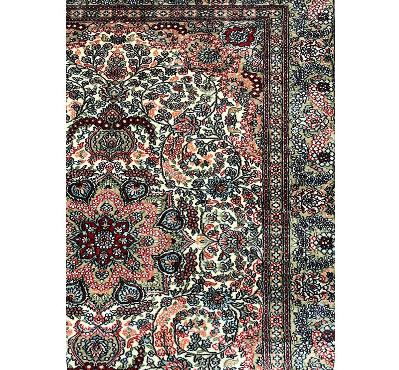 3 x 5'2 Oriental Tabriz 100% Silk Rug