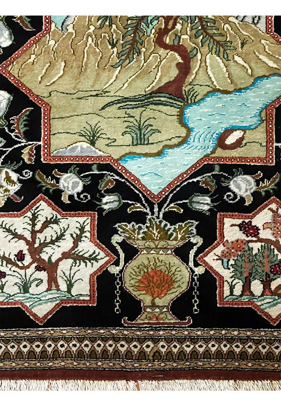 2 x 2'4 Persian Qum 100% Silk Rug