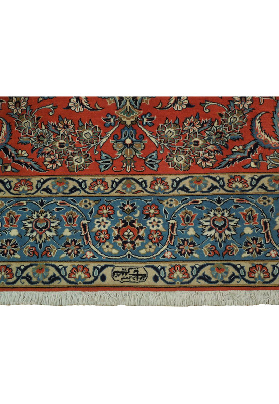 Saruk Border of a 7x10 Persian Handmade rug