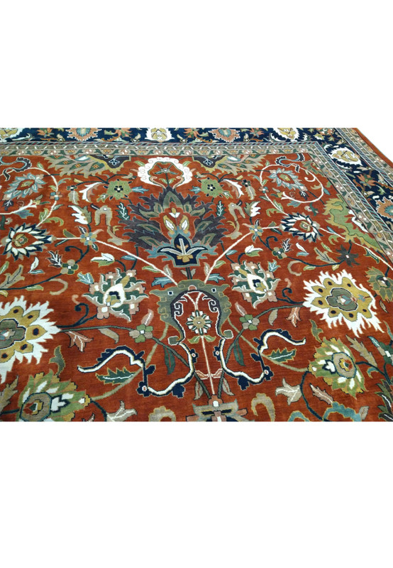 Perspective view of a luxurious handwoven Oriental Serapi Palace Rug laid out to display its full design and size