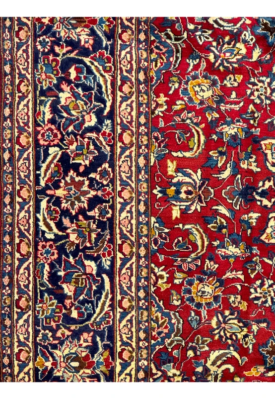 Close-up of the intricate border design on the Persian Isfahan Rug 10 x 13
