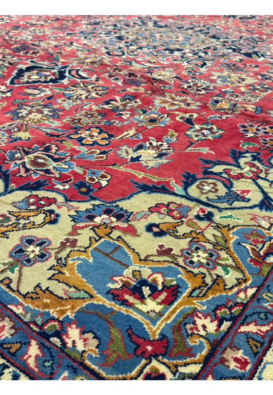 10'2 x 13'7 Persian Isfahan Rug intricate patterns