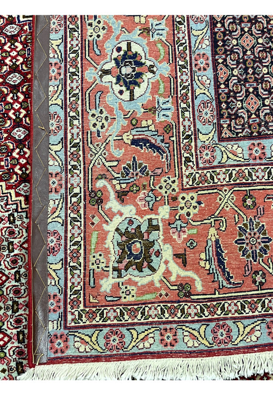 Backside of Persian Senneh rug, tightly woven cotton foundation and exceptional knot density, authentic Senneh master workshop