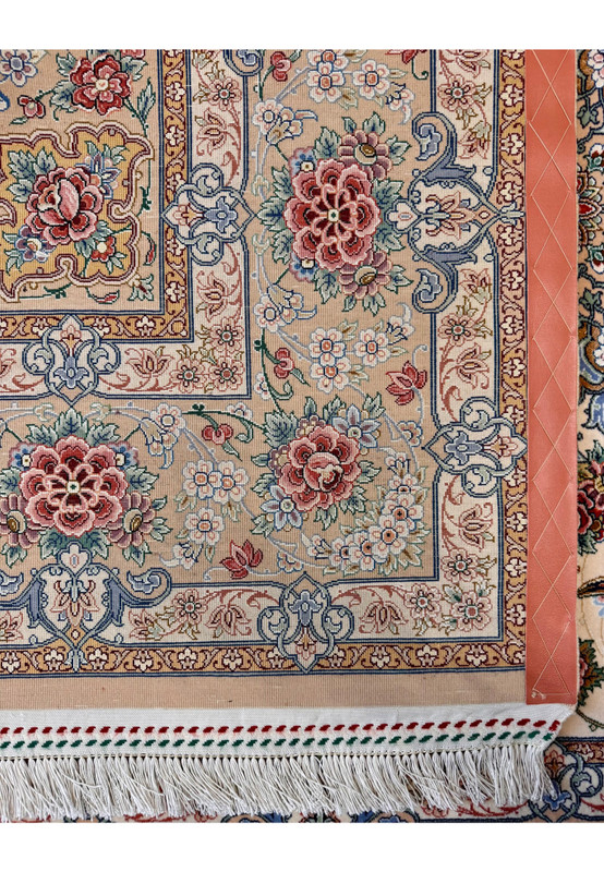 Backside of fine 700 KPSI Persian Isfahan rug by Habib, silk foundation with ultra dense knotting throughout