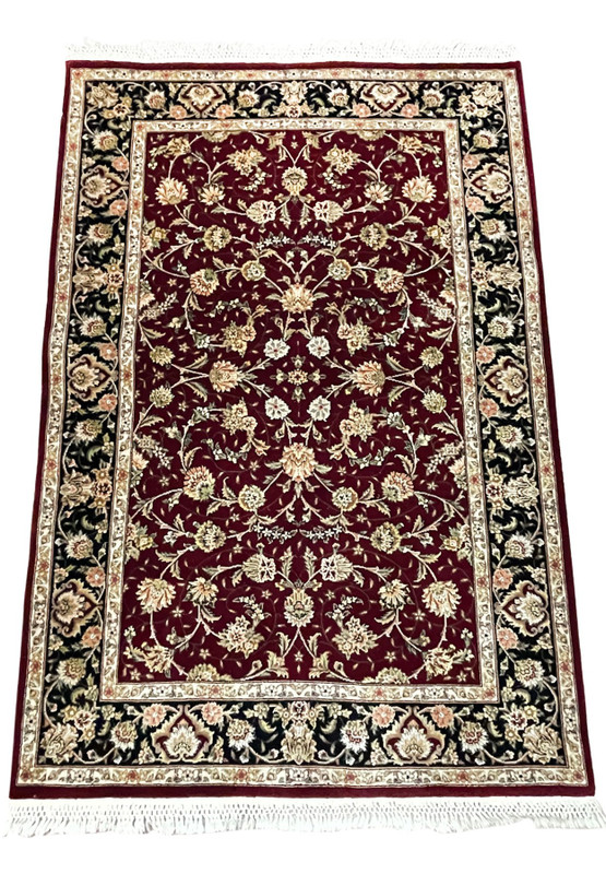 4 x 6 Oriental Agra Rug
