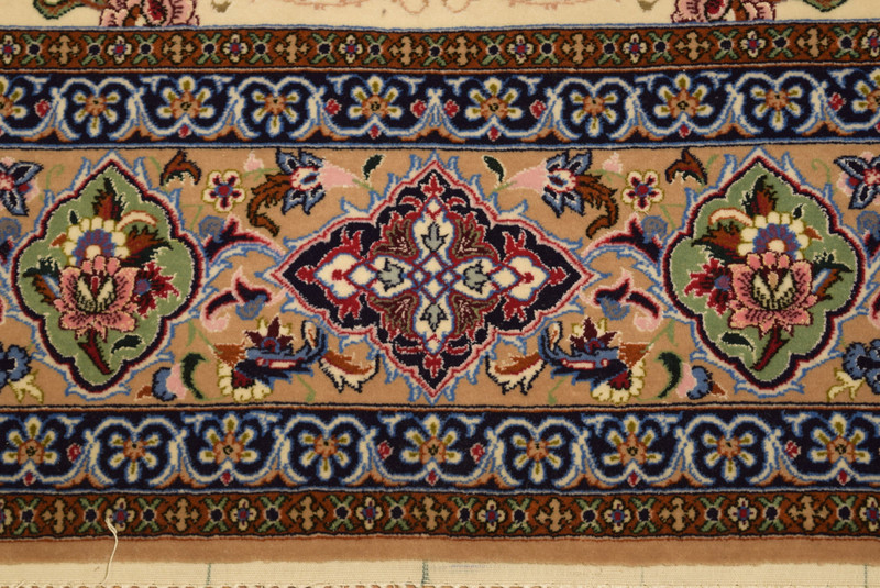 5 x 7 Very Fine High End Persian Isfahan Rug Wool & Silk