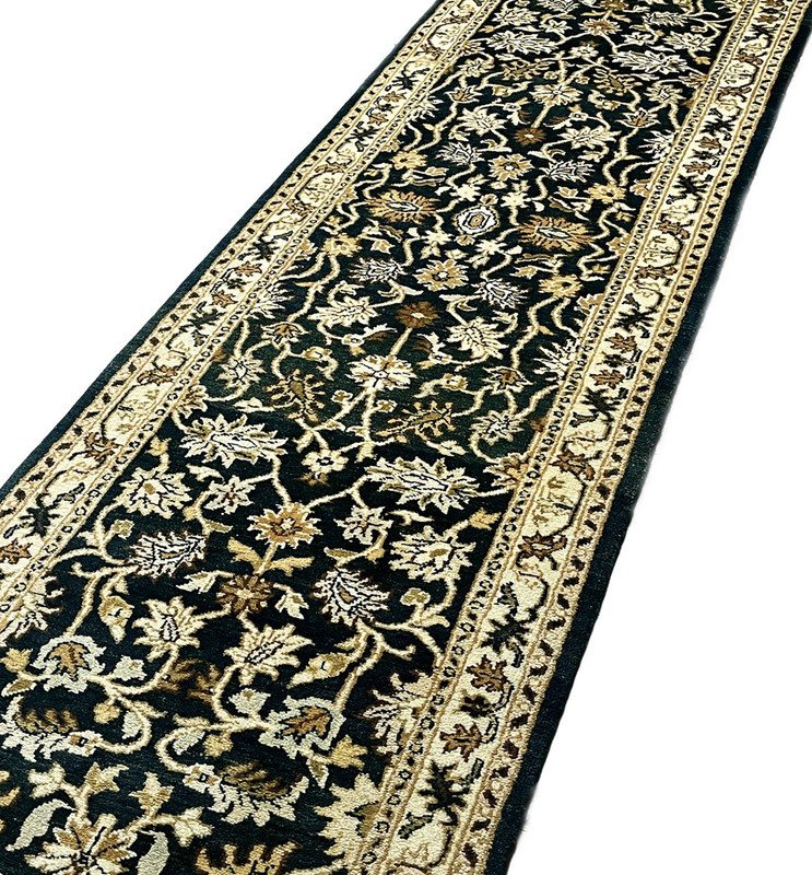 2'6 x 10 Oriental Agra Runner Rug