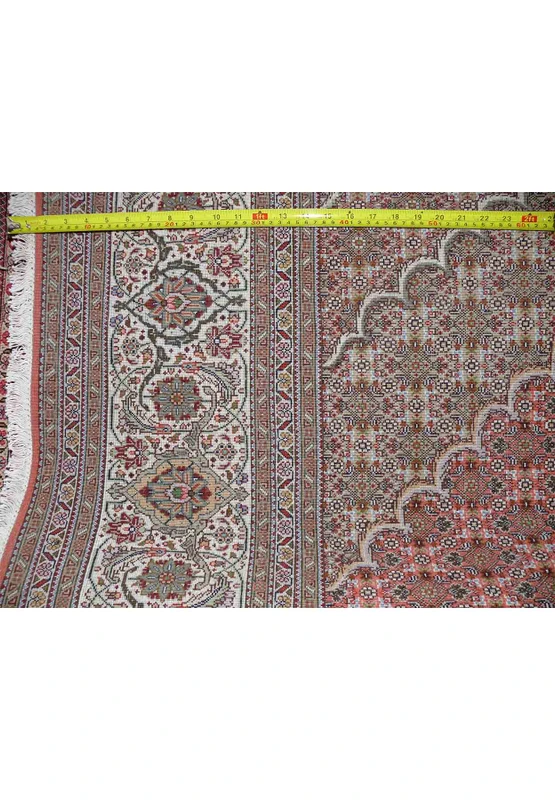 7 x 10 Persian Mahi Design Tabriz 50raj Wool & Silk Rug