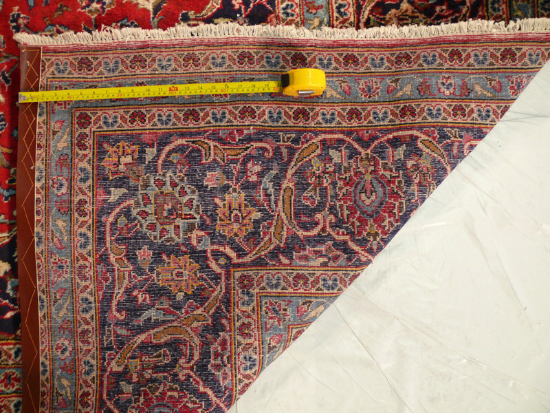 9'11" x 13'5 Persian Kashan Rug