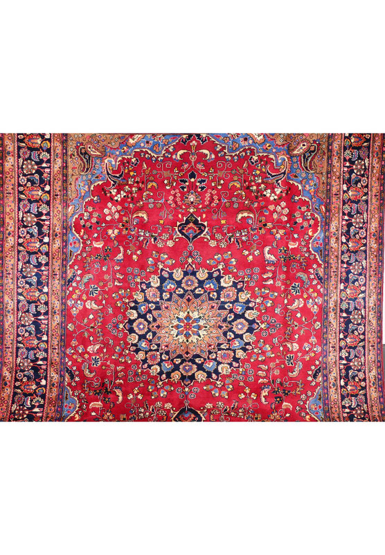 10 x 13 Persian Khorasan showing the middle field and medallion emphasizing the rich colors and material