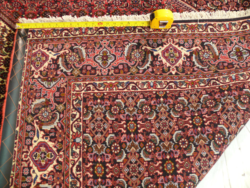7 x 10'5 Persian Bijar Rug