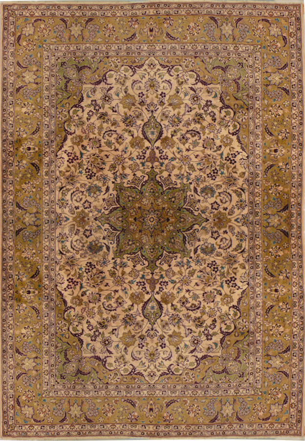 8'9" x 12'2" Persian Isfahan Rug