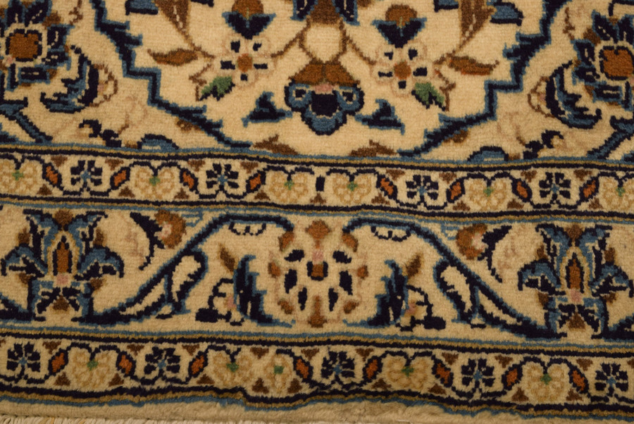 3'2" x 5'5" Persian Kashan Rug