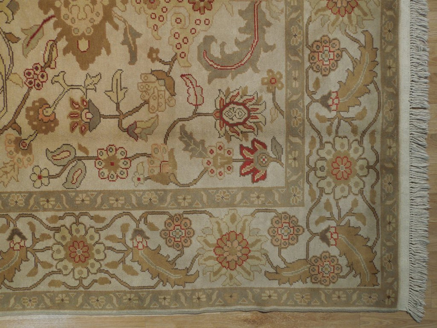 6 x 9 Oriental Chobi Rug