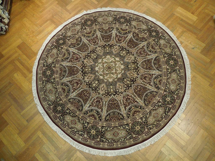9 x 9 Fine Oriental Isfahan Wool & Silk Rug