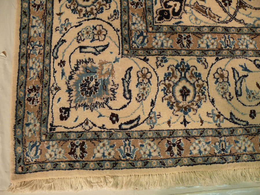 8'2" x 11'7" Persian Nain Rug