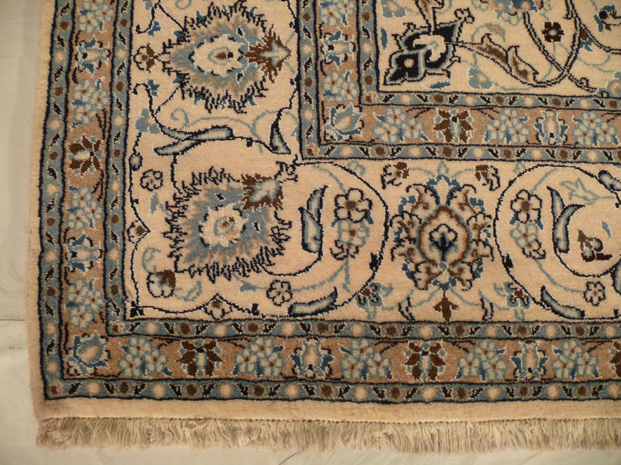 8'2" x 11'9" Persian Nain Rug