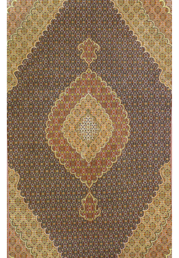 Close-up of the intricate medallion detail on the Persian Tabriz Mahi Rug, highlighting the craftsmanship