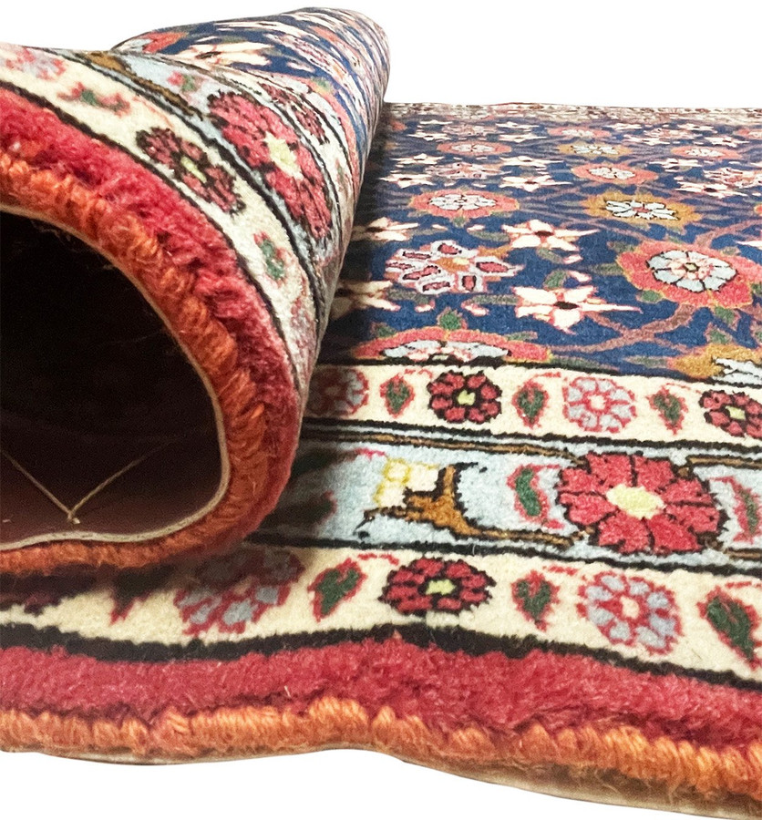3'4" x 4'8" Persian Varamin Rug