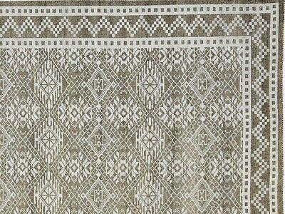 5 x 8 Transitional Modern Nepali Handknotted rug