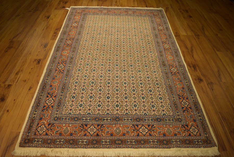 5 x 8 Persian Moud Rug All Over Design