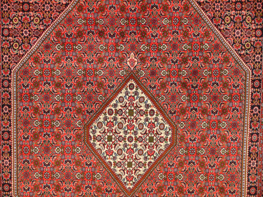 6'6" x 10 Persian Bijar Rug Diamond Medallion