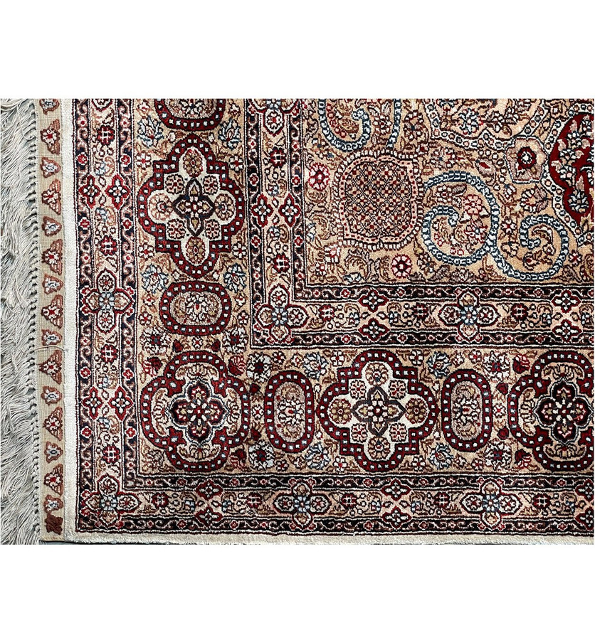 4'2" x 6'2" Persian Qum Silk Rug