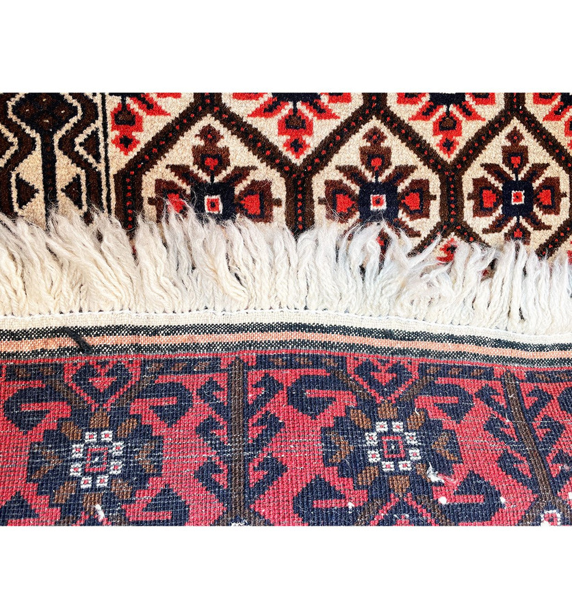 2'8" x 5'3" Persian Baluch Rug