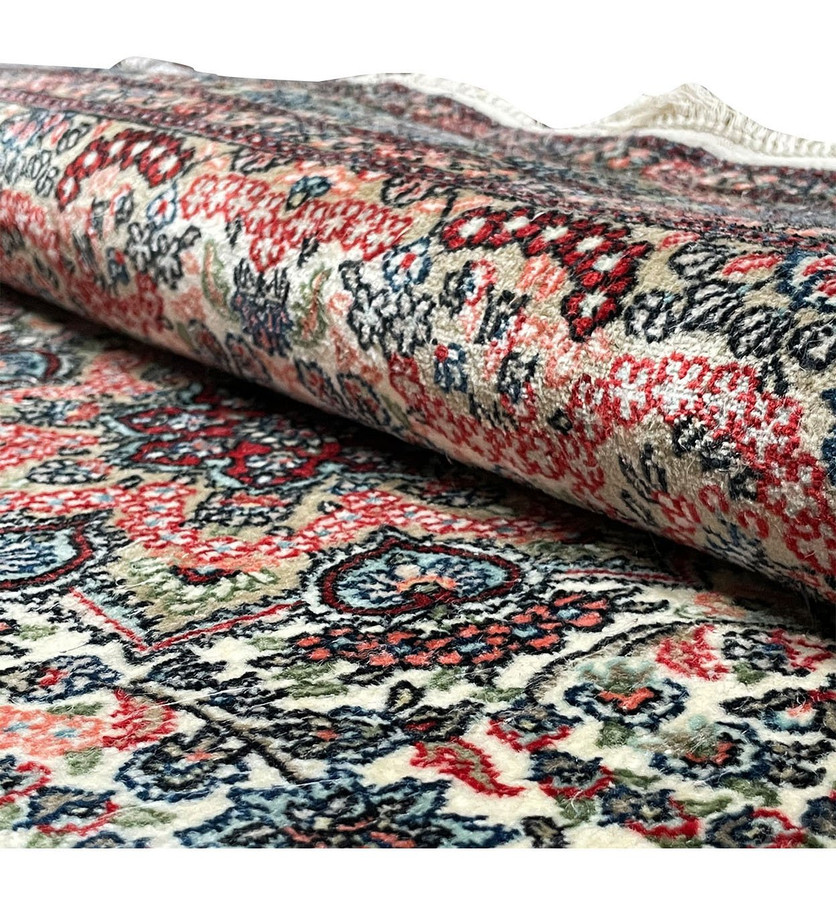 3 x 5'2 Oriental Tabriz 100% Silk Rug