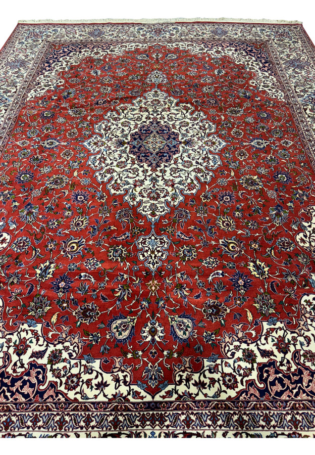 Detailed view of fringe and border of Persian Isfahan Silk Rug