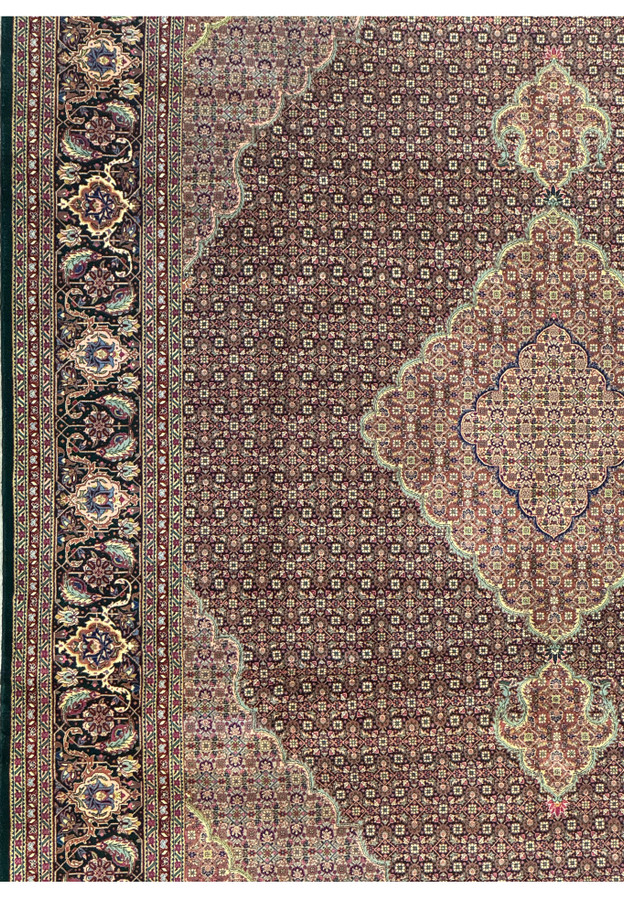 Zoomed-in view of the field design, highlighting the geometric pattern in pinks and blues.