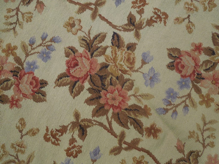 5 x 5 Floral Authentic Needlepoint Flat Weave Round Rug