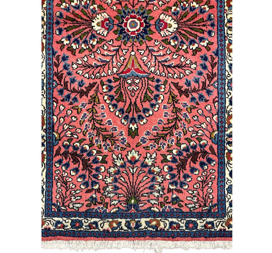 2'4 x 4'5 Persian Sarough Rug 1