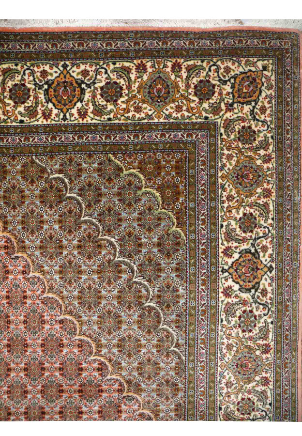 7 x 10  Persian Tabriz 50 Raj Wool and Silk Rug