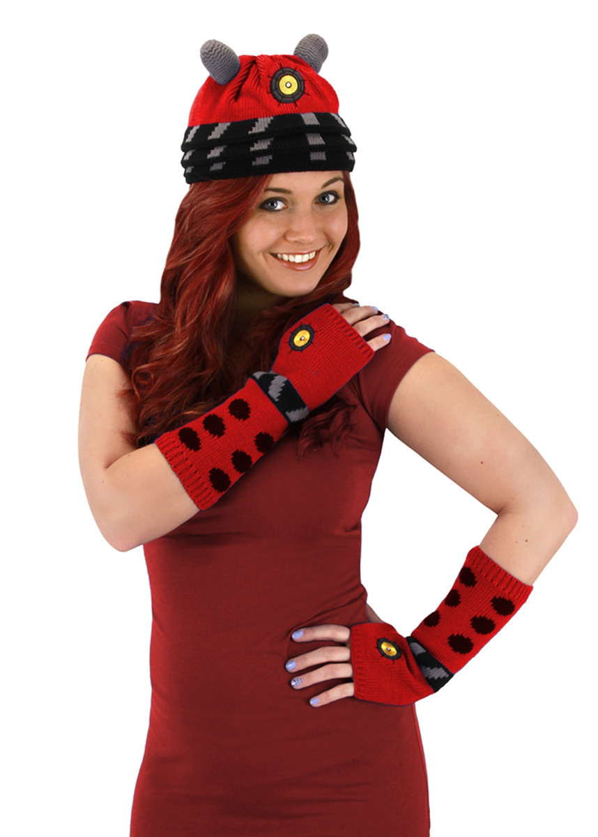 DALEK RED Beanie Hat \u0026 Arm Warmers Set 