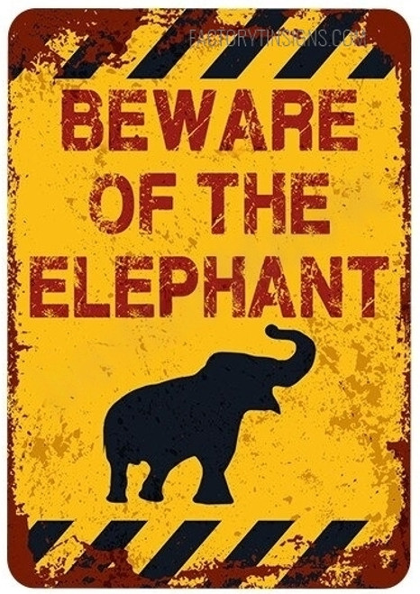 Beware Of The Elephant Typography Zoo Animal Vintage Metal Signs Retro Metal Tin Signs for Living Room Décor And Home Décor