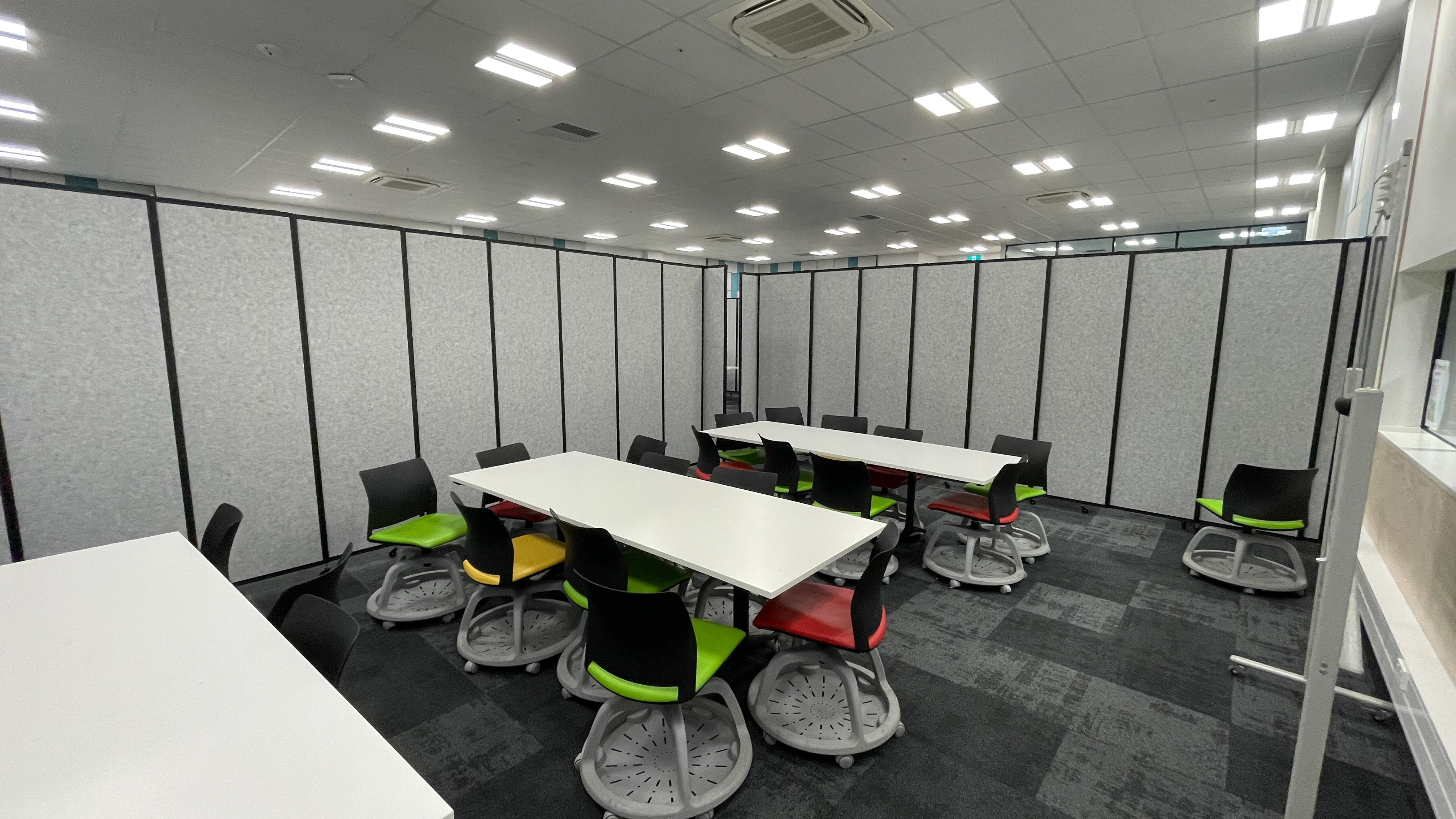 How to Divide an Open-Plan Classroom