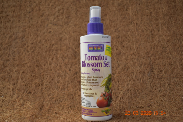 Great tomato production starts with pollination - maximize your crop with Tomato & Blossom Set Spray.