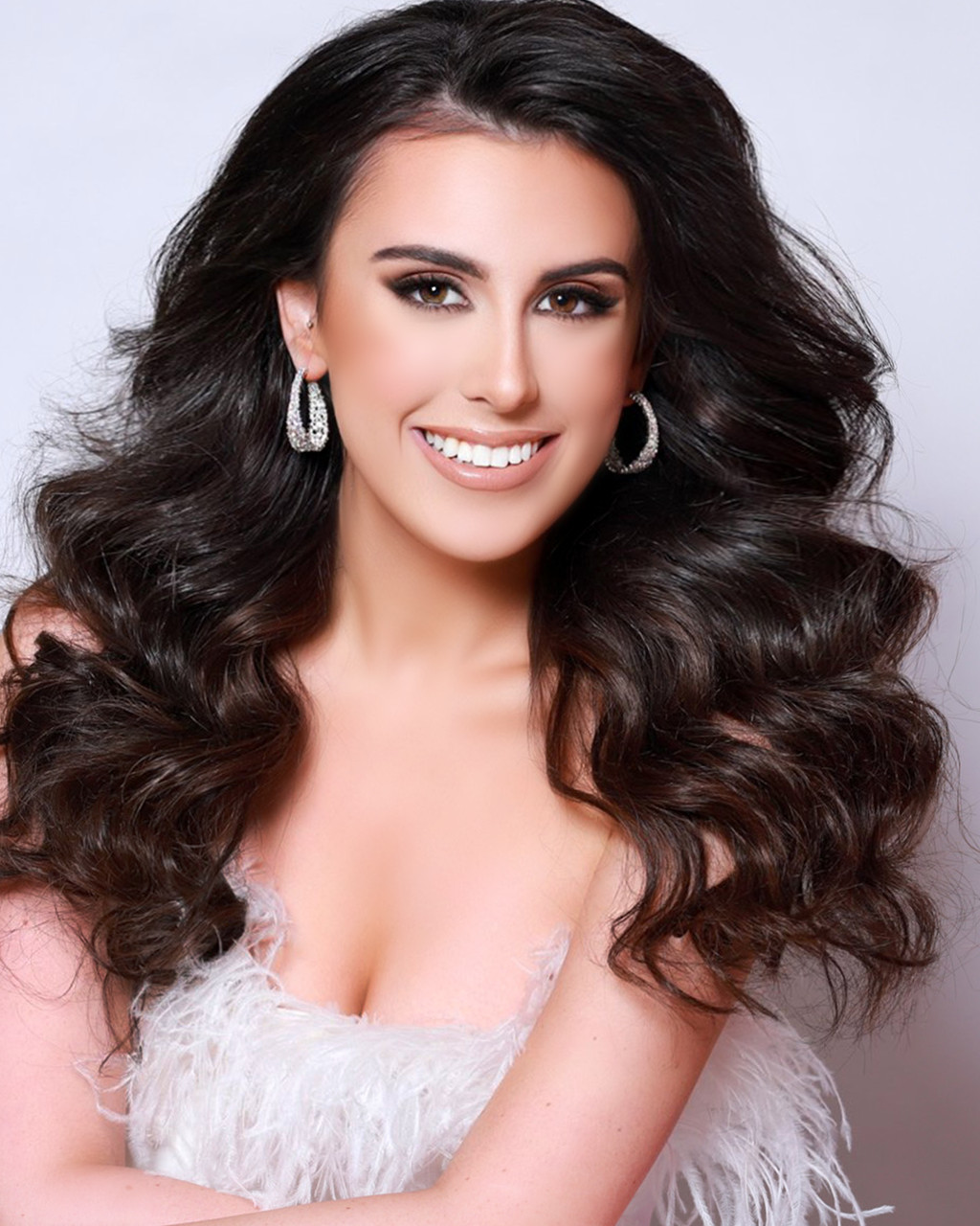 Abigail F. Height 5'8 Bust 33 Waist 26 Hips 36
