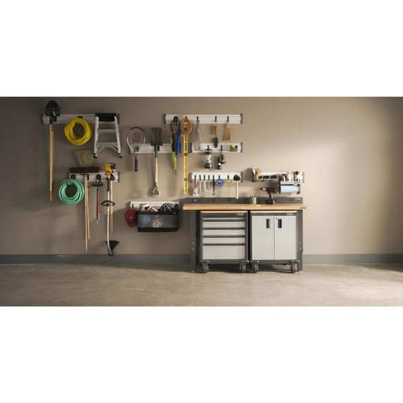 Gladiator® 6' (182.9 cm) Wide Adjustable Height Hardwood Workbench GAWB06HWEG