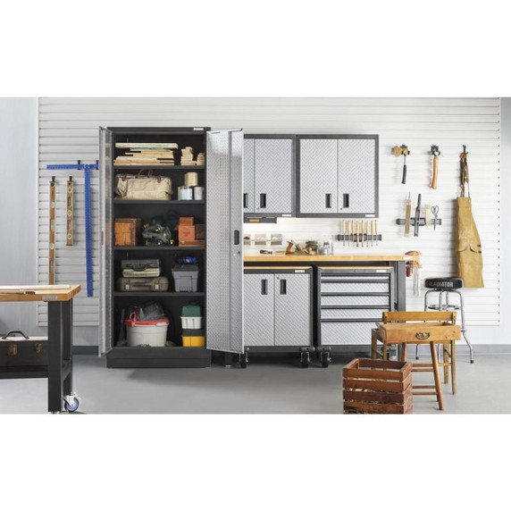 Gladiator® 6' (182.9 cm) Wide Adjustable Height Hardwood Workbench GAWB06HWEG