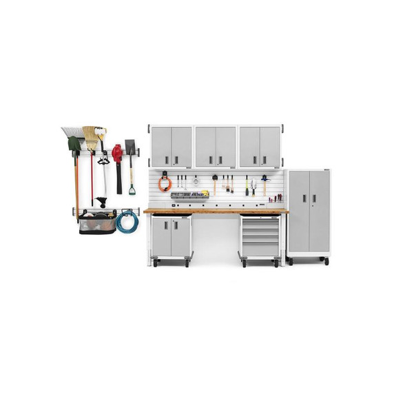 Gladiator® 6' (182.9 cm) Wide 9-Outlet Workbench Powerstrip GAAC68PSDW