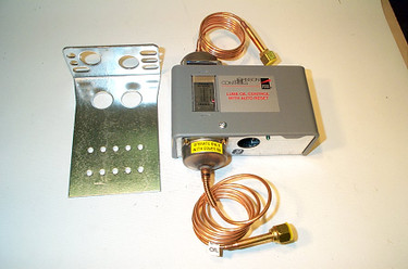 Johnson Controls P28GA-2 8/70#90Sec36"Caplube Oil Control