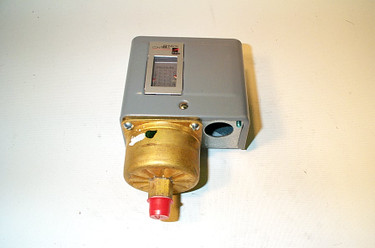 Johnson Controls P47BA-1 0/15#,Close-Rise,Pressure Switch