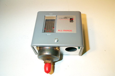 Johnson Controls P70JA-3 20"-100#, Open-Hi, M-Block