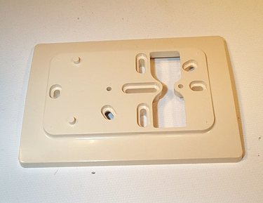 Johnson Controls T-4100-103 Univ.Wallplate Adapter Kit