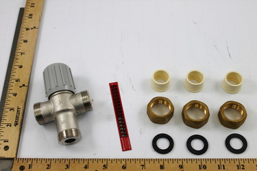 Honeywell AM101C-UCPVC-1LF 3/4"Union Pvc 80-120F Mix Valve