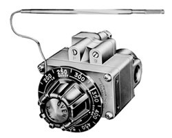 Robertshaw 4200-503 300/650F, 1/2", 48" Cap Commercial Gas Thermostat