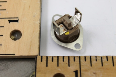 Nordyne 626608 185F M/R Spst Rollout Switch