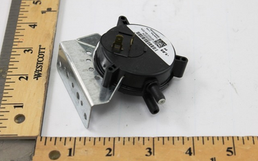 Amana-Goodman 20030204 -1.05"wc SPST Pressure Switch